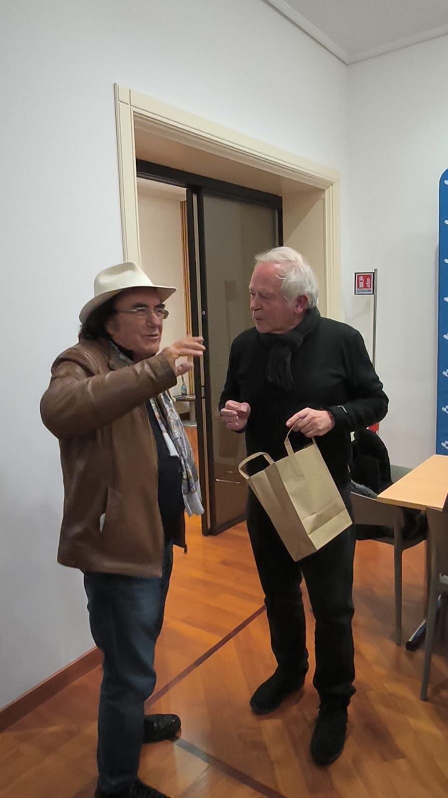 Gallery: Confapi Cuneo canta "Felicità": visita di Al Bano negli uffici di Corso Nizza - 15