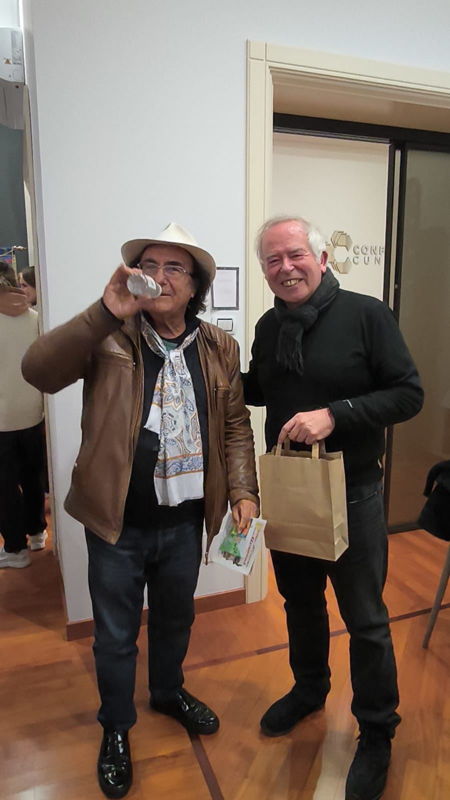Gallery: Confapi Cuneo canta "Felicità": visita di Al Bano negli uffici di Corso Nizza - 9