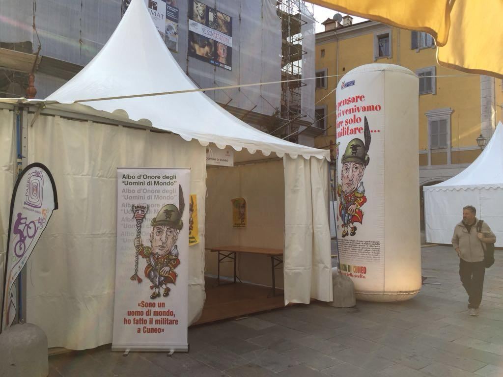 Uomini di Mondo Gallery 2017 1